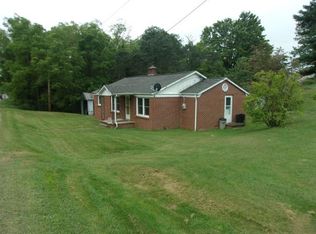 73 Robincrest Ln, Fries, VA 24330