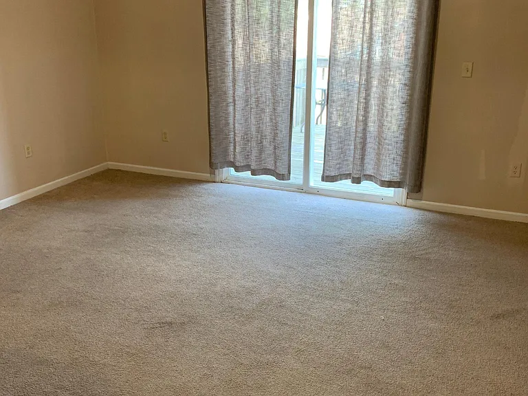 413 Faulconer Dr — Photo 8