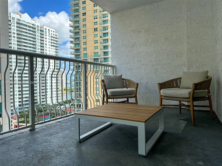 1200 Brickell Bay Dr #1708 — Photo 18