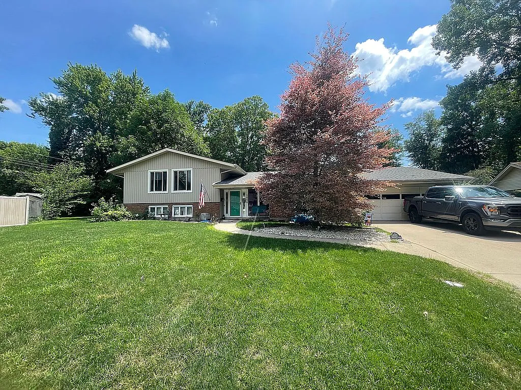 4666 Marcus Cir photo 1