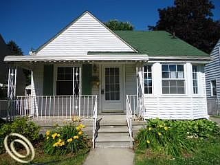 1st image of 1752 10th St