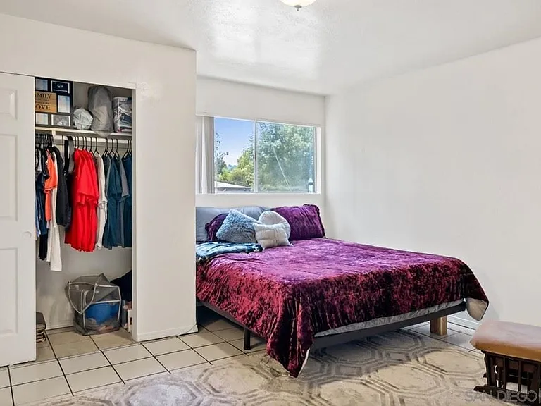 9062 Kenwood Dr — Photo 2