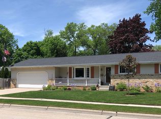 1708 30th St, Two Rivers, WI 54241