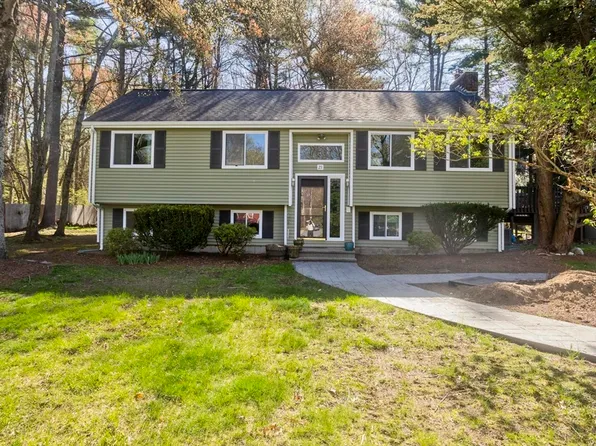 23 Roger Belanger Dr, Bellingham, MA 02019