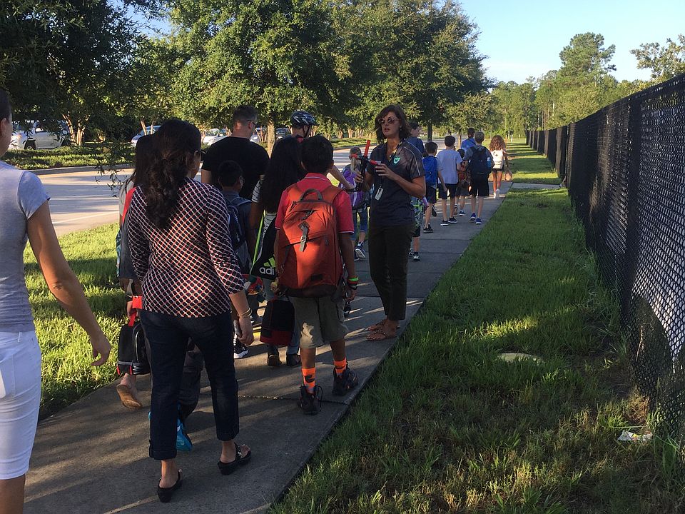 AP kids walking to VRA