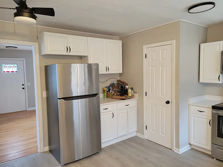 75 Fairview Dr — Photo 5