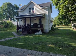426 Terrace Ave, Marinette, WI 54143