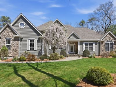 10 Analore Cir, Norfolk, MA, 02056