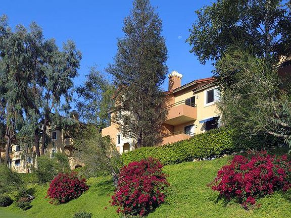3rd image of 10094 Paseo Montril APT 615