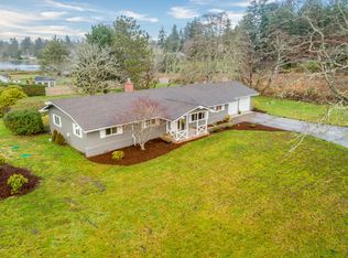 33201 Columbia Beach Ln, Warrenton, OR 97146