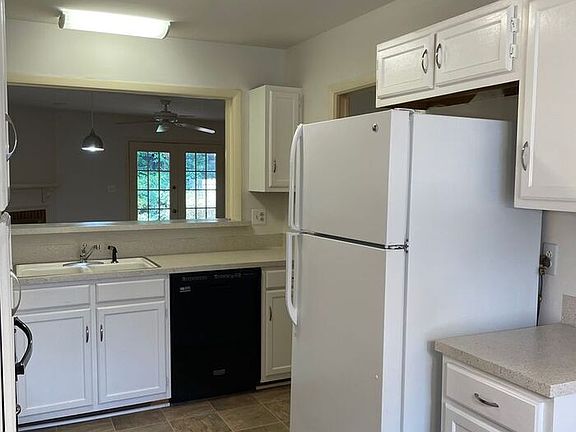 5th image of 9020 Nolley Ct Unit F