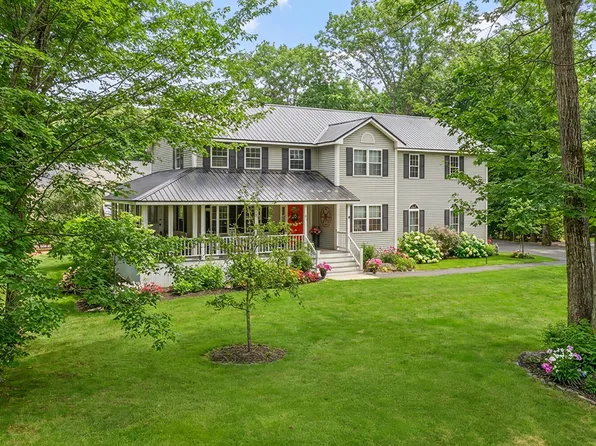 35 Plymouth Drive, Saco, ME 04072