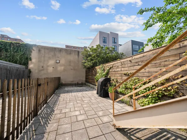 308 Monroe Street image 10 of 18