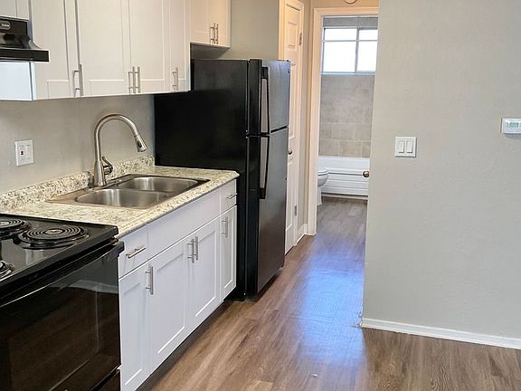 2nd image of 1363 N Clayton St Unit 205