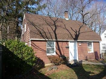 2nd image of 4 Garland Ln