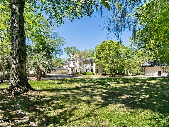 3rd image of 2744 WOODY Place