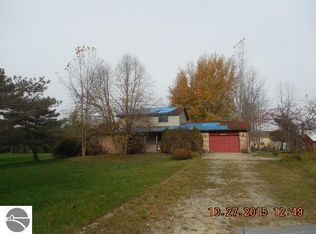 2111 E Huron Rd, Au Gres, MI 48703