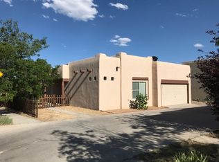4216 Avenida Contenta, Santa Fe, NM 87507