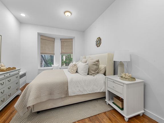 5th image of 12 W 90th St APT 2
