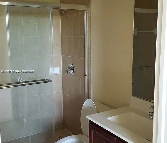 142 SE 28th Ter #7 — Photo 11