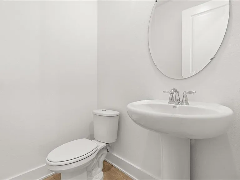 15489 Hamlin Park Dr — Photo 25