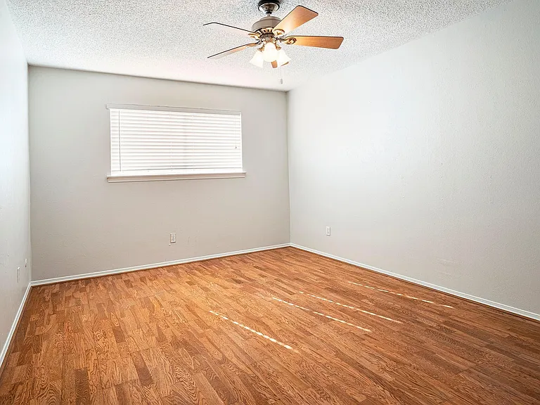 5812 Milton St #105 — Photo 6