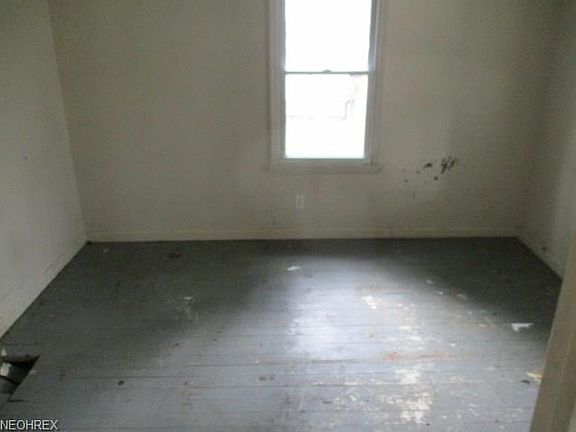 5th image of 340 Bon Air Ave