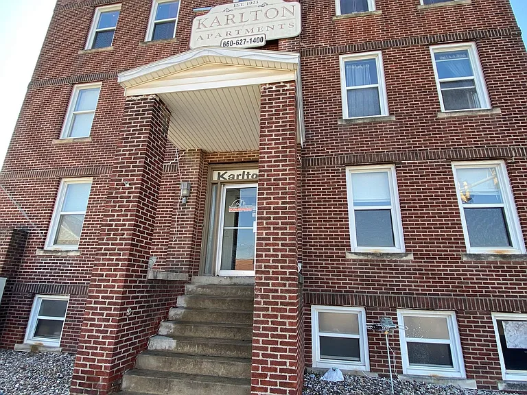 Karlton Apartments — Photo 1
