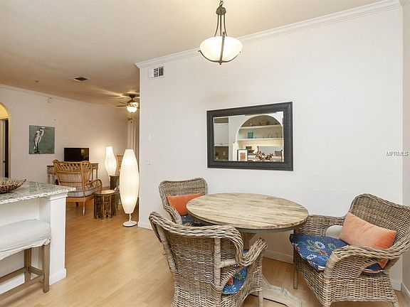 2nd image of 860 N Orange Ave APT 116