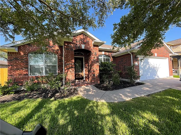 501 King Eider Ln — Photo 1