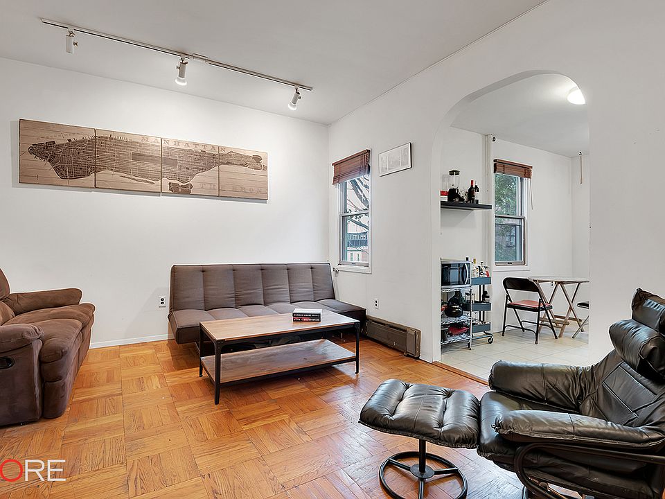 1st image of 139 S 1st St APT 4