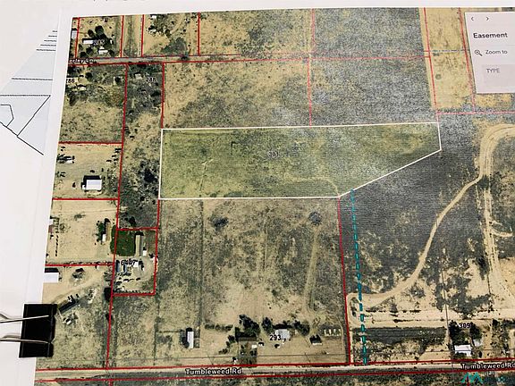 3rd image of 301 E Tumbleweed Rd