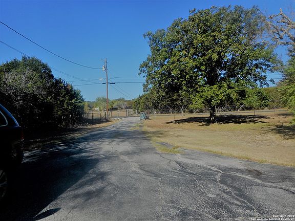 4th image of 31946 Jay Bird Ln
