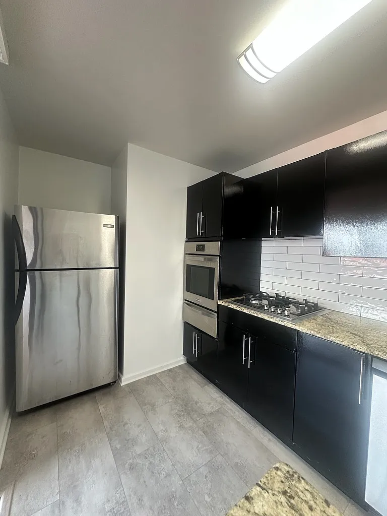 1 bed, 760 sqft, $1,595 — Photo 3
