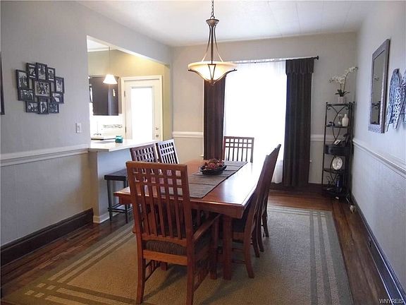 5th image of 51 Eaglewood Ave
