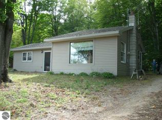 10706 Donathon Rd SE, Fife Lake, MI 49633