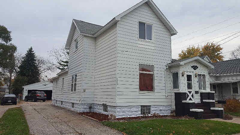 1st image of 608 S Wenona St