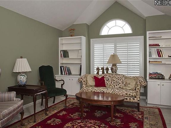 5th image of 3663 Lexington Ct #3