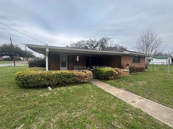 2nd image of 1209 W 2nd St