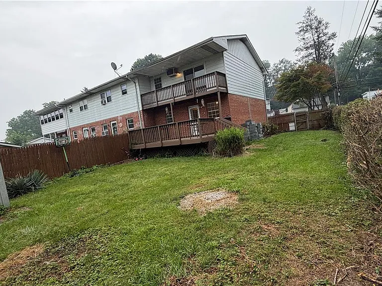 1809 Frankenfield St — Photo 16