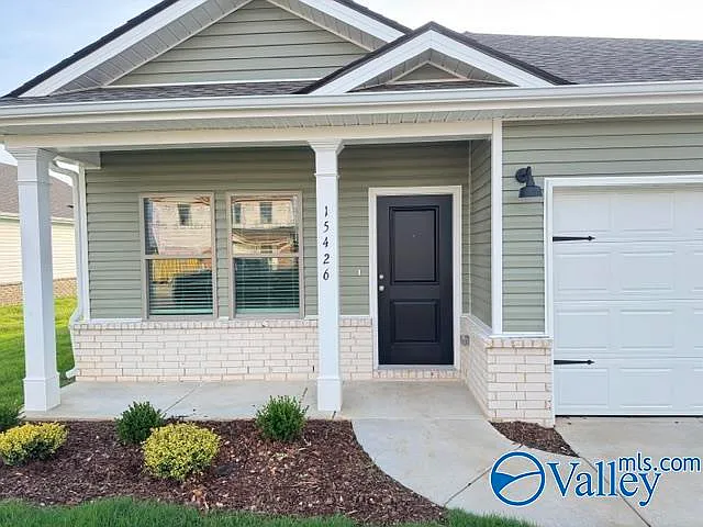 15426 Grayson Cir — Photo 2