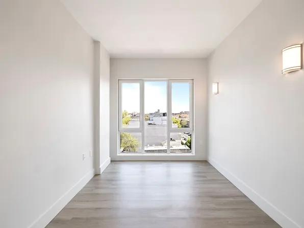 2605 Snyder Avenue image 10 of 31