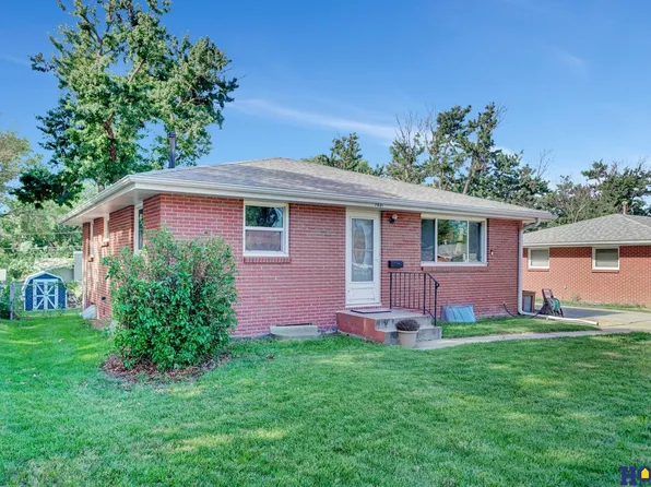 7621 Holdrege St, Lincoln, NE 68505