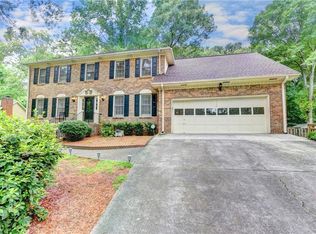 763 Ridgeview Dr, Lilburn, GA 30047