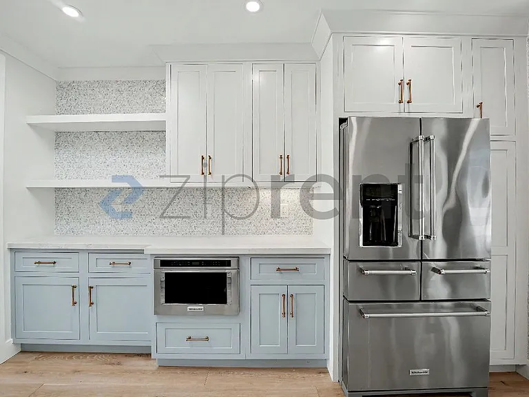 517 Sapphire St — Photo 10