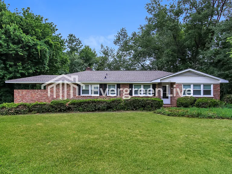 1114 Evans Rd — Photo 1