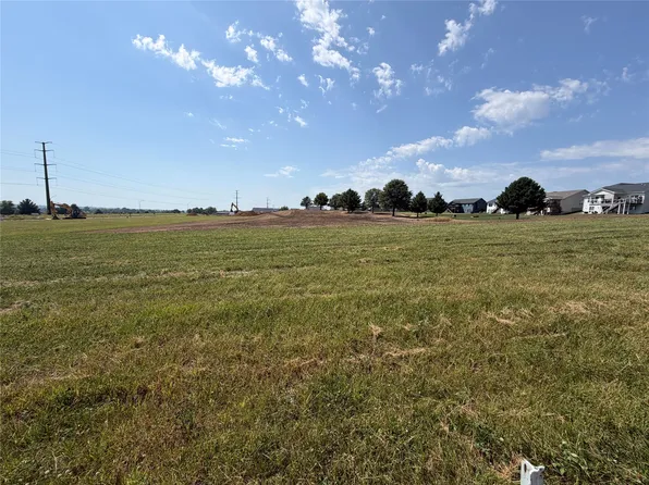 1317 E 29th St, Norwalk, IA 50211