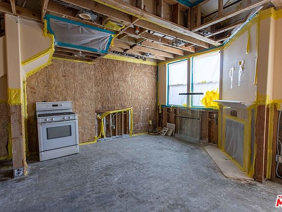 5th image of 1050 N Edinburgh Ave APT 102