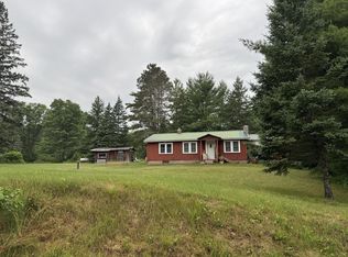 N8725 Caldron Falls Rd, Crivitz, WI 54114