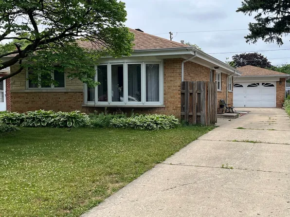 1712 N Maple St, Des Plaines, IL 60018